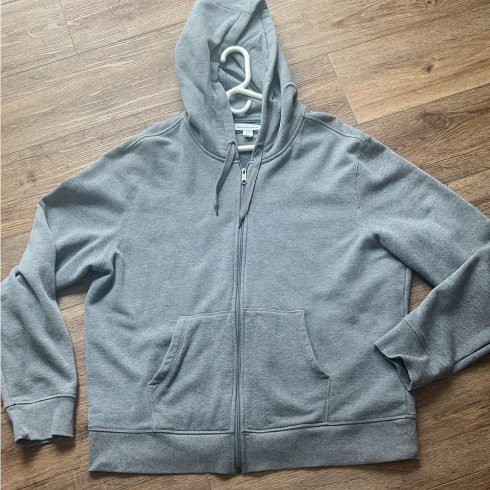 Men’s zip up hooded sweatshirt